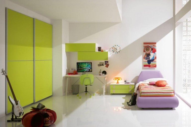 cameretta con mobili color verde