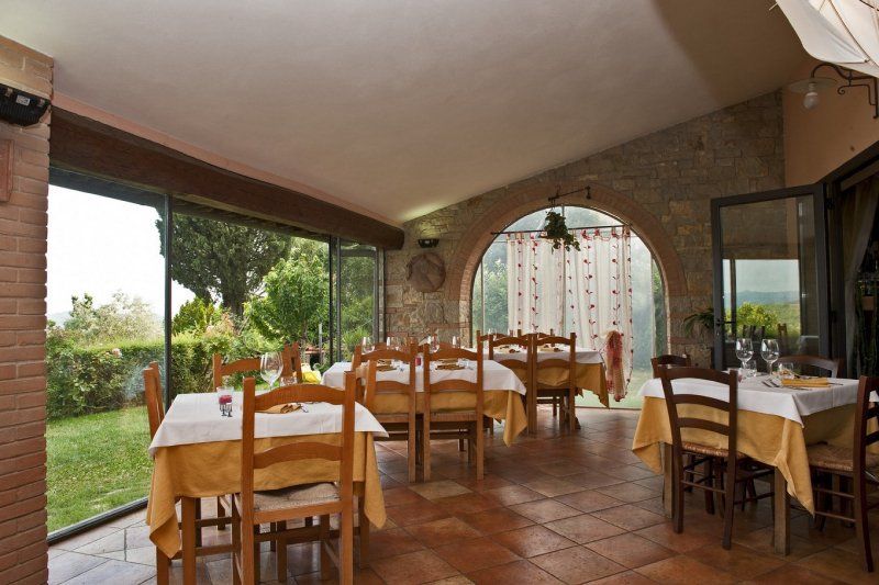 Tavoli in un ristorante