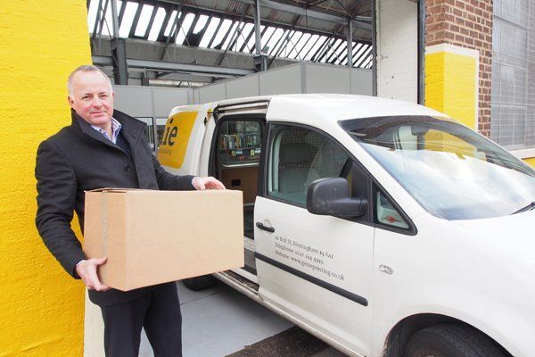 delivering carton box