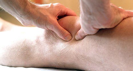 thigh massage