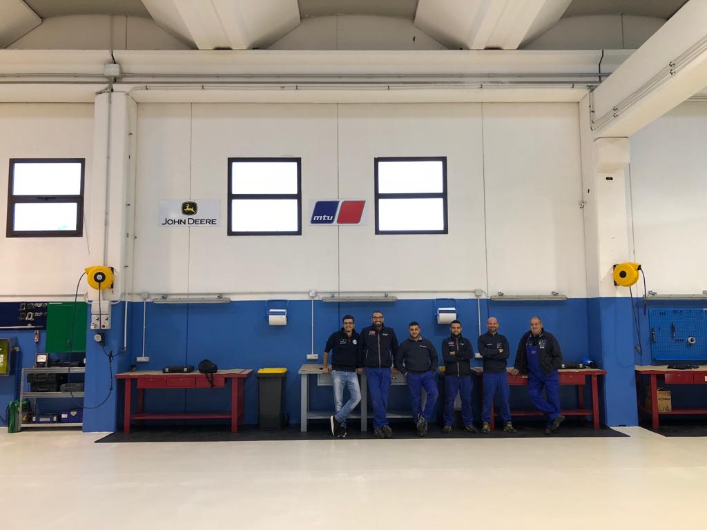 Boat engine repair staff