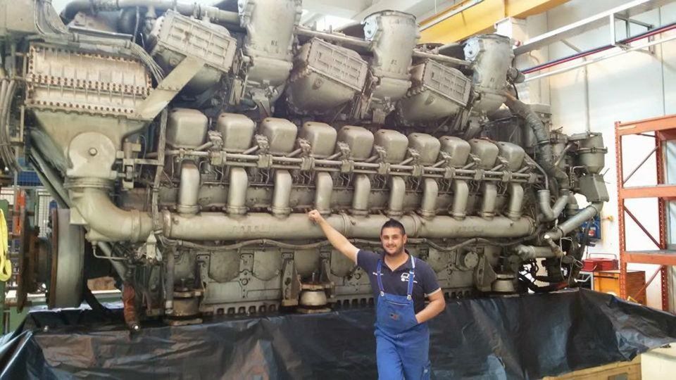 Boat engine service