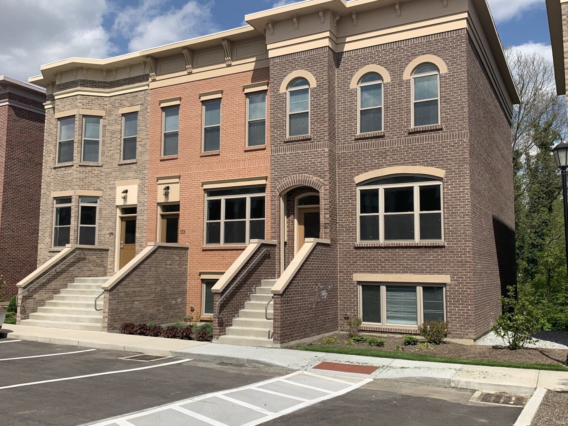 townhouses close to campus