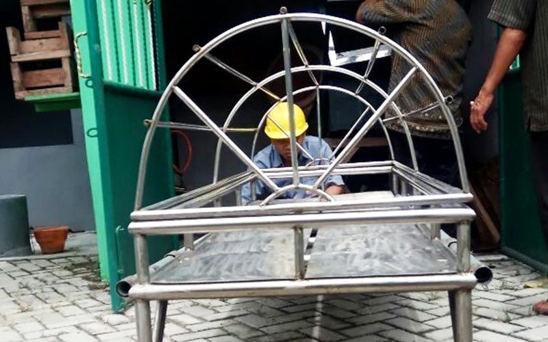Modifikasi Alat Pemakaman Jenazah