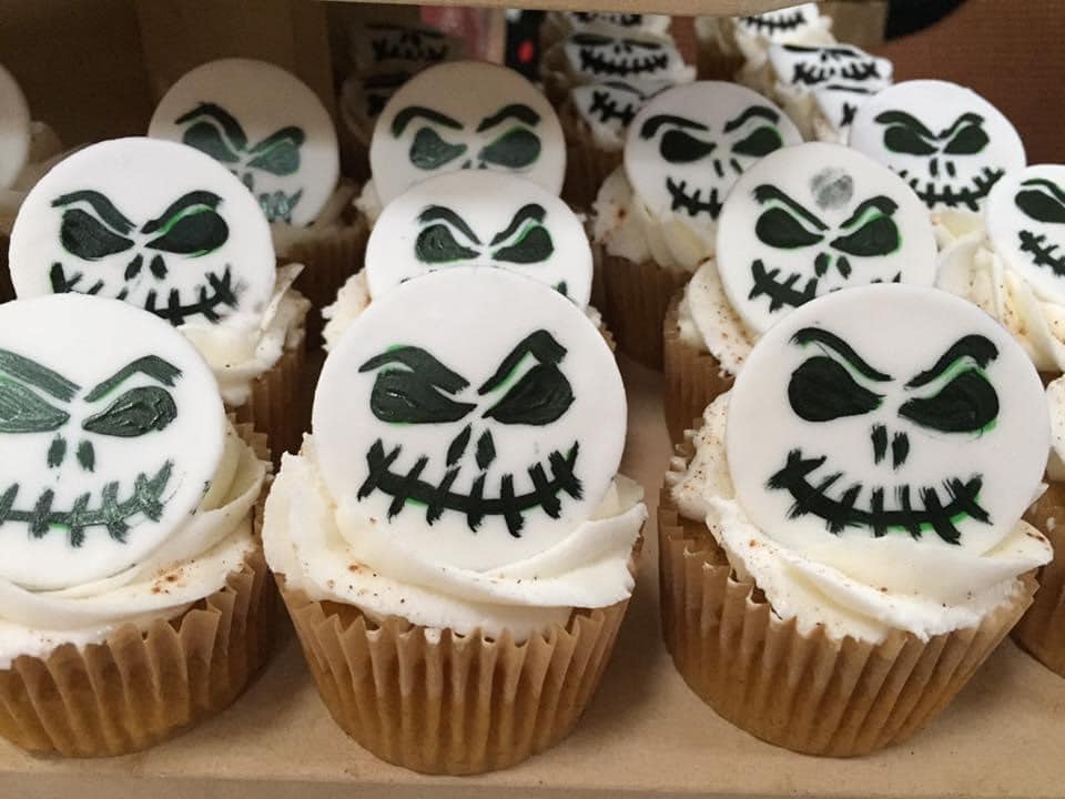 Skull Cakes 2