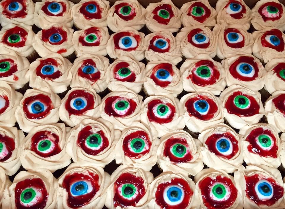 scrumptious cakes