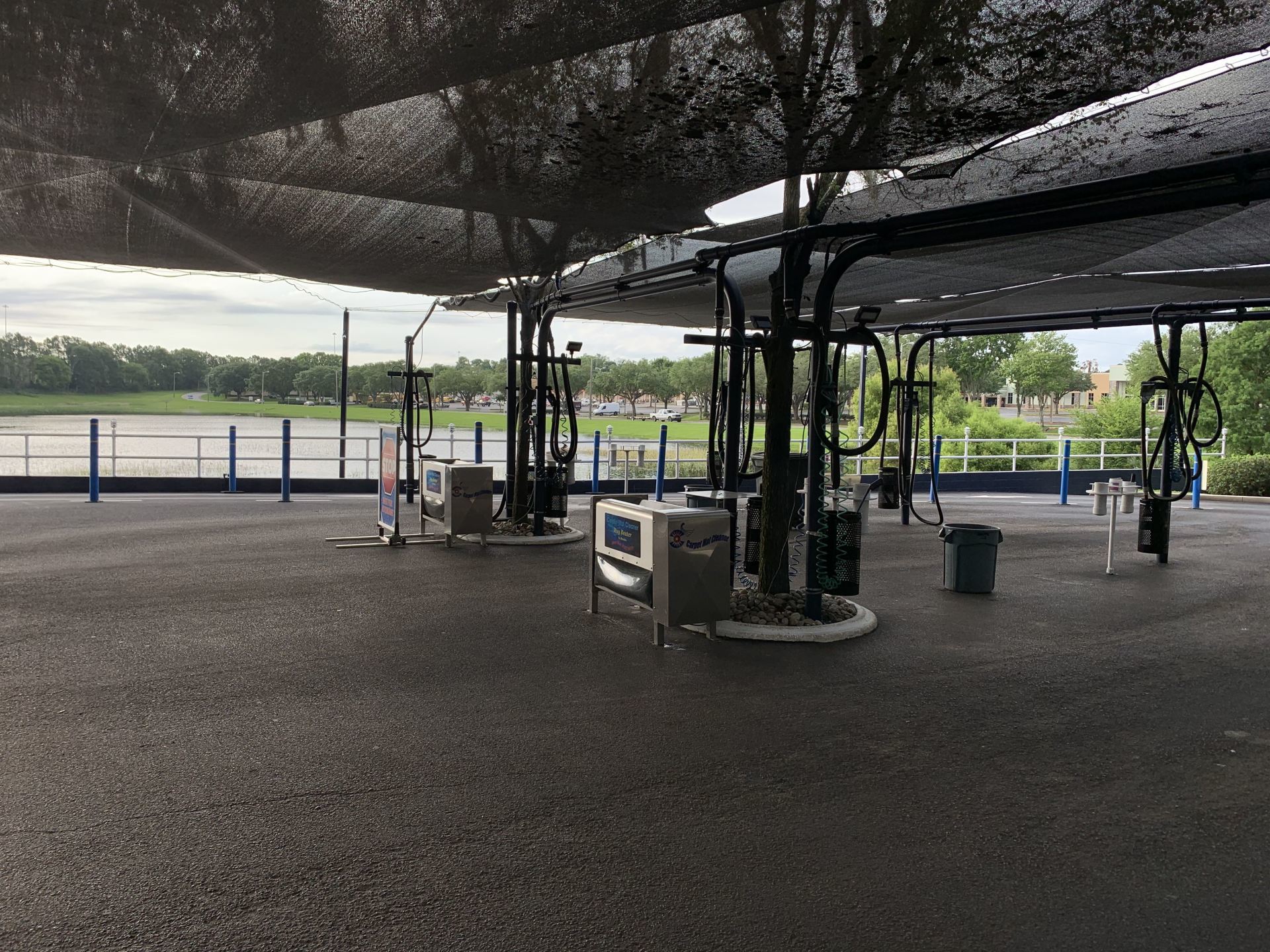 outside at beautiful Park Place Car Wash in Gainesville, Florida