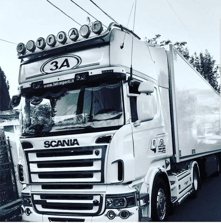 Camion Scania per autotrasporti