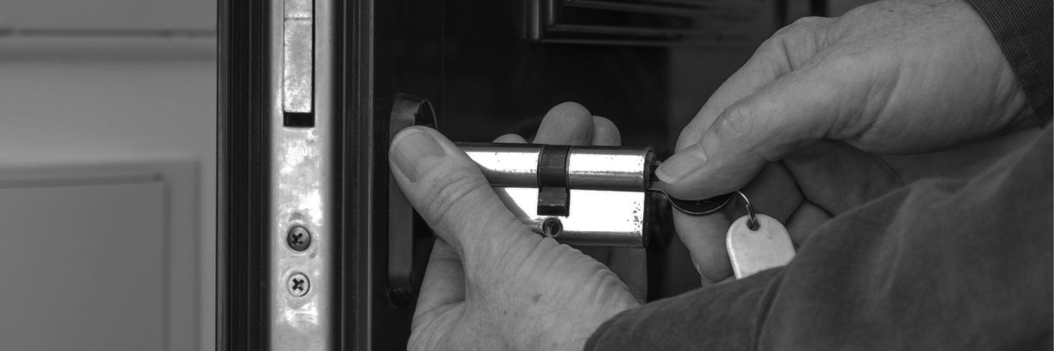 Cheap 24hr local locksmiths Manchester