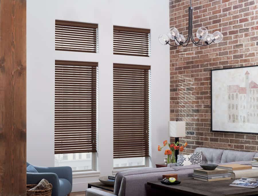 Living room in Renton, WA with Hunter Douglas Modern Precious Metals blinds 