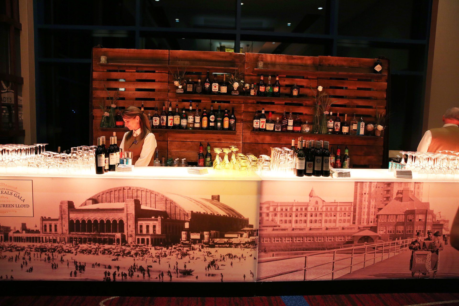 A bar with a picture of a city on it