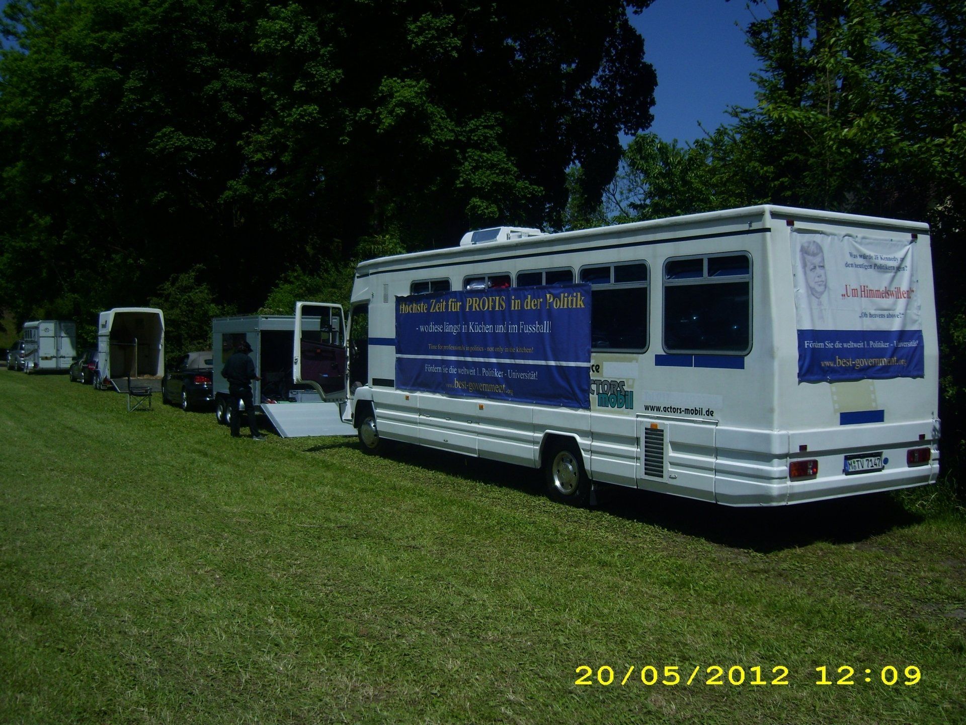 Werbung für die richtige Politik Ein Politik-Bus aus 2012