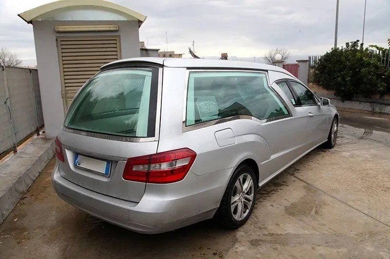 autofunebre