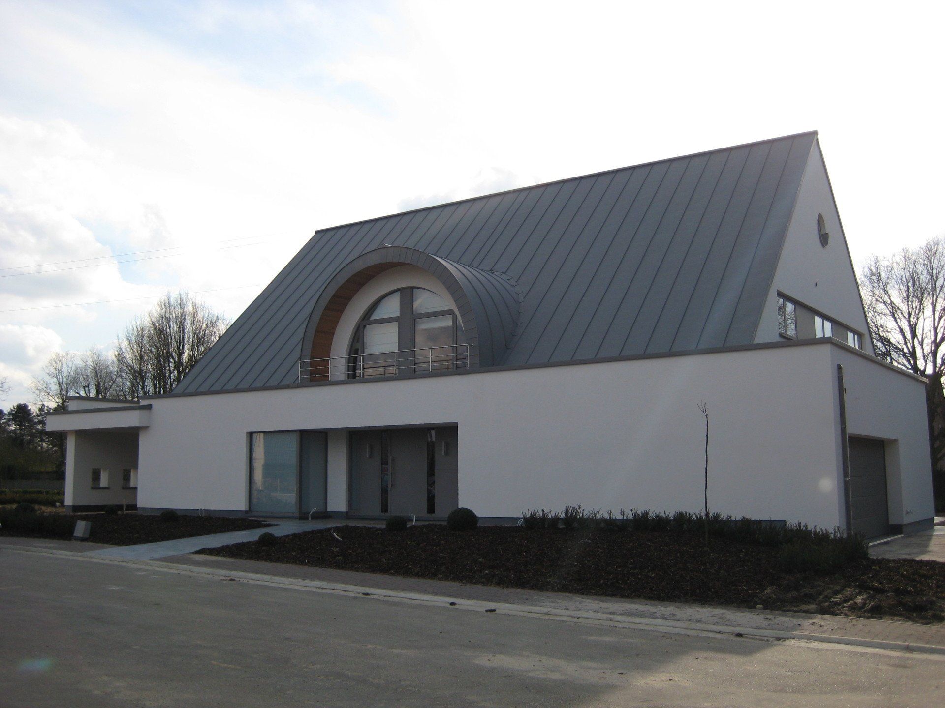 Moderne villa met zwembad in verkaveling in Langdorp - buiten 1 - Architectengroep Janssens