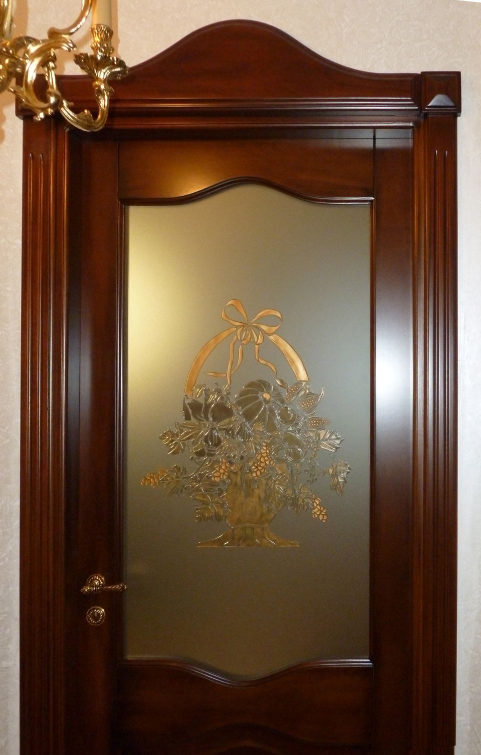 dettaglio vetro decorato