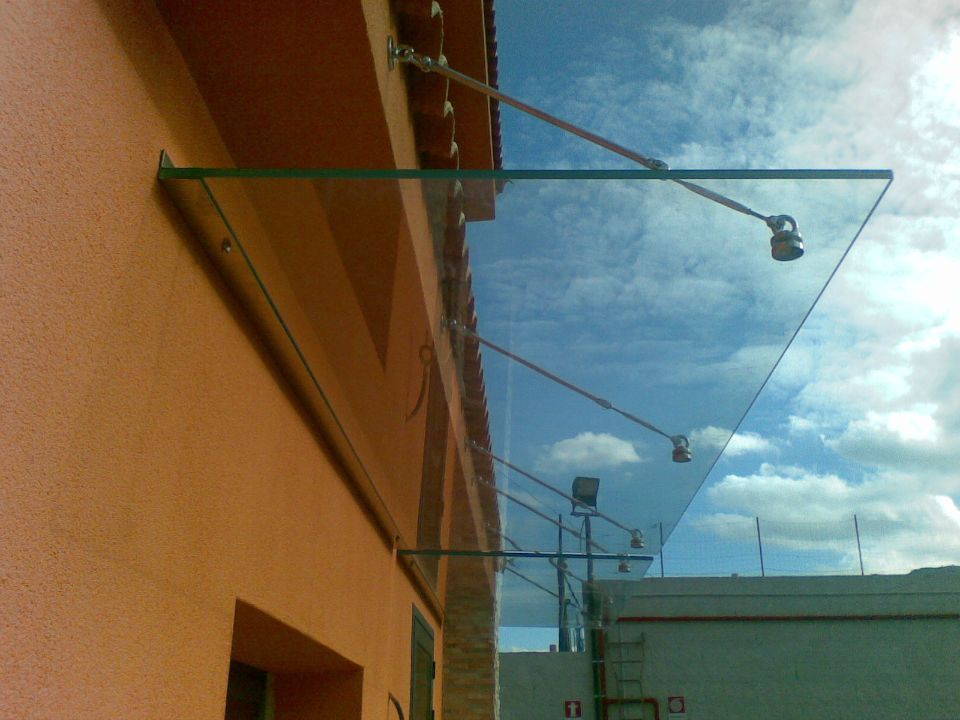 pensilina in vetro
