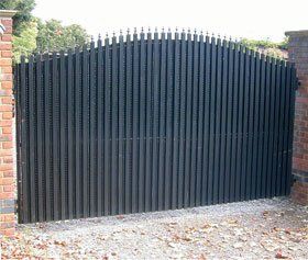 gates-and-railings-scotstoun-gm-blacksmiths-1 gates-and-railings-scotstoun-gm-blacksmiths-1