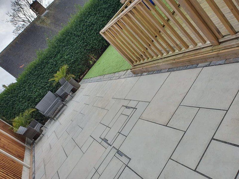 Beautiful natural stone patios by LJD Paving of Nottingham