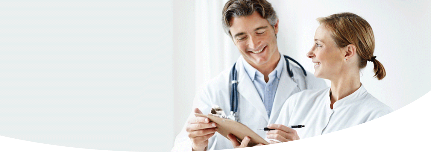 due dentisti sorridenti