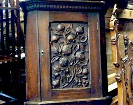 Antiques bought and sold by Antiques Hunters Antiques bought and sold by Antiques Hunters Glenluce Antiques Centre