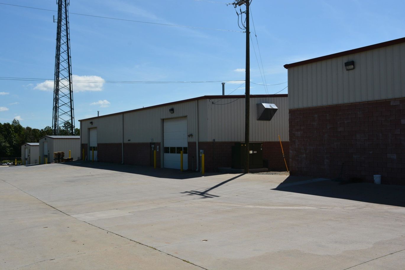 Garage view 2 — Transmission Repair in Wilmington, NC