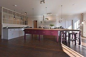 Kitchen cabinet