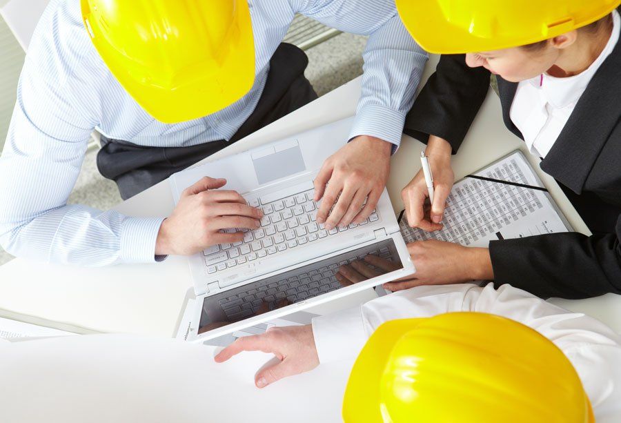 Revisión técnica de presupuestos y planos para proyectos de construcción civil
