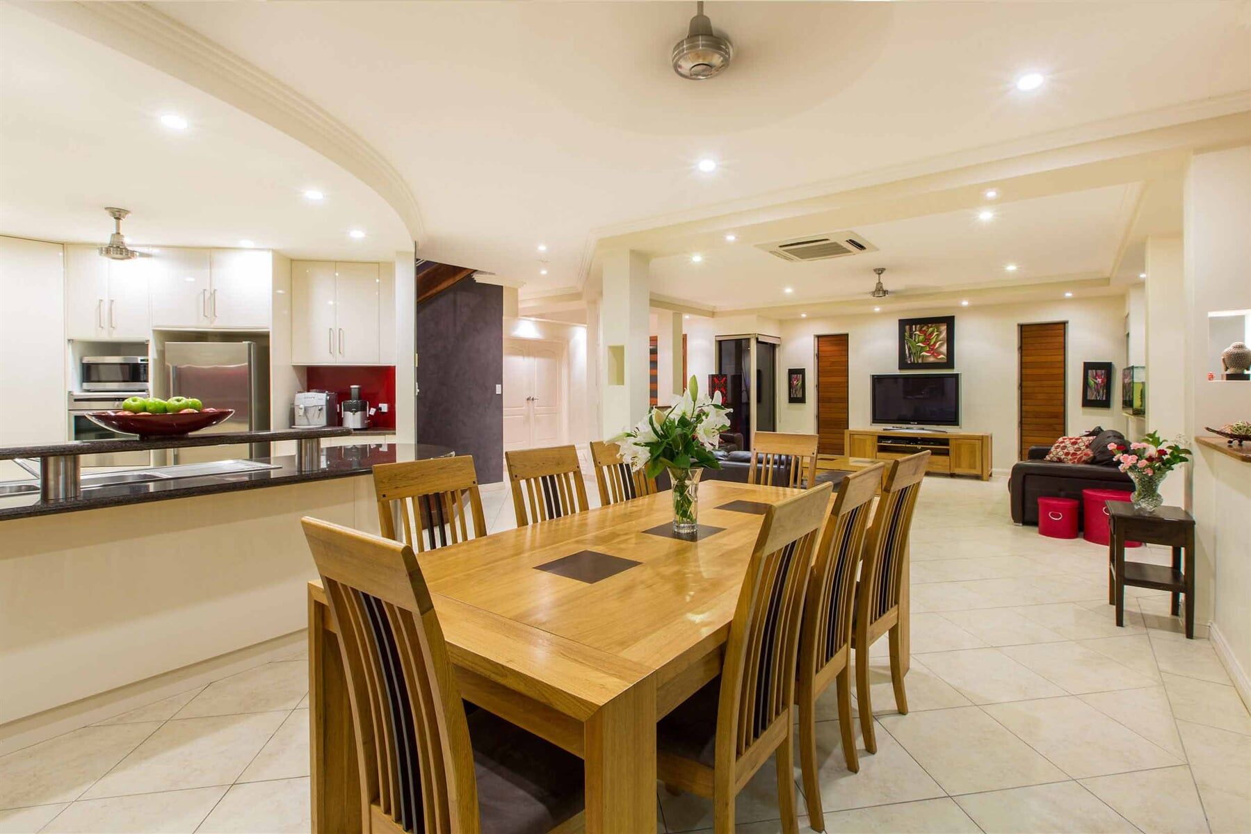 Dining Area 1