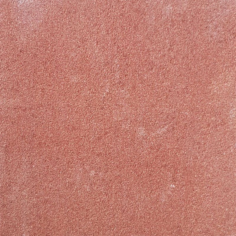 Rotes, strukturiertes Quadrat.