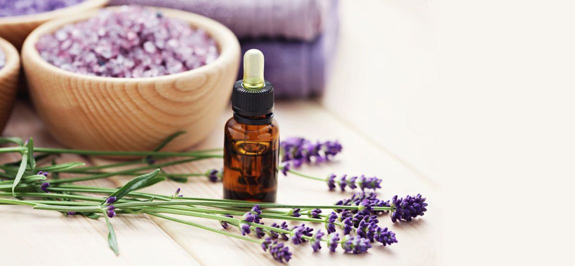 Estratto e fiori di lavanda