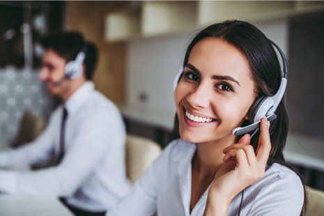 Live Operators — Agents Using Latest Equipment in  Las Vegas, NV