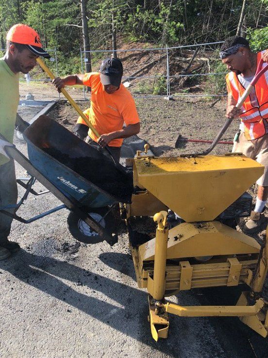 Commercial Asphalt—Driveway Contractors & Construction Middleboro, Massachusetts