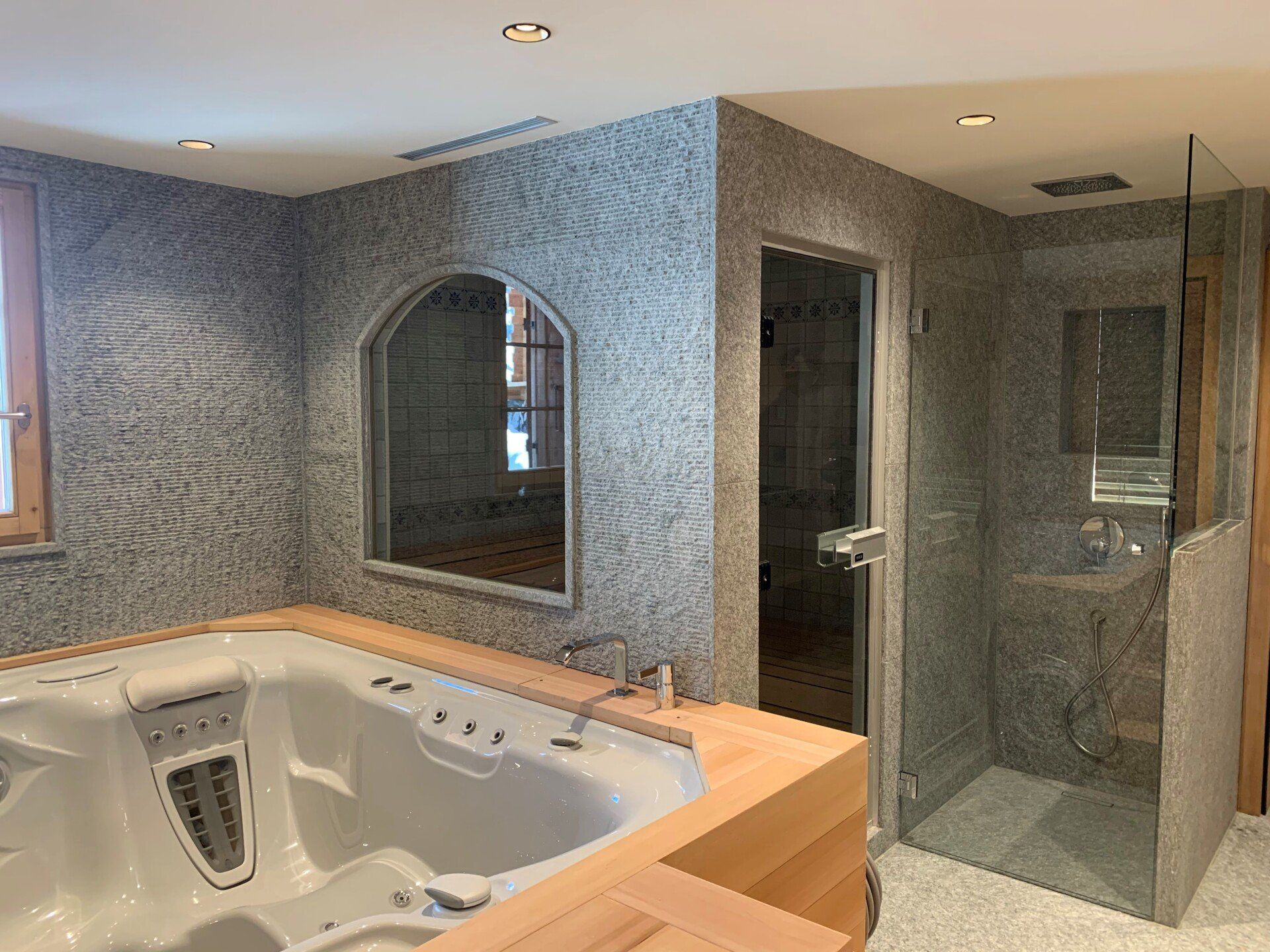 Transformation chalet Verbier jacuzzi après