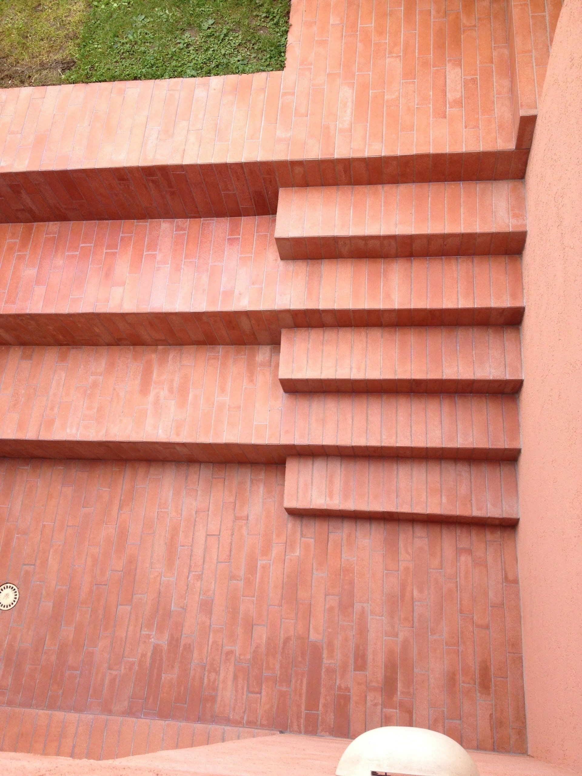 escaliers en brique