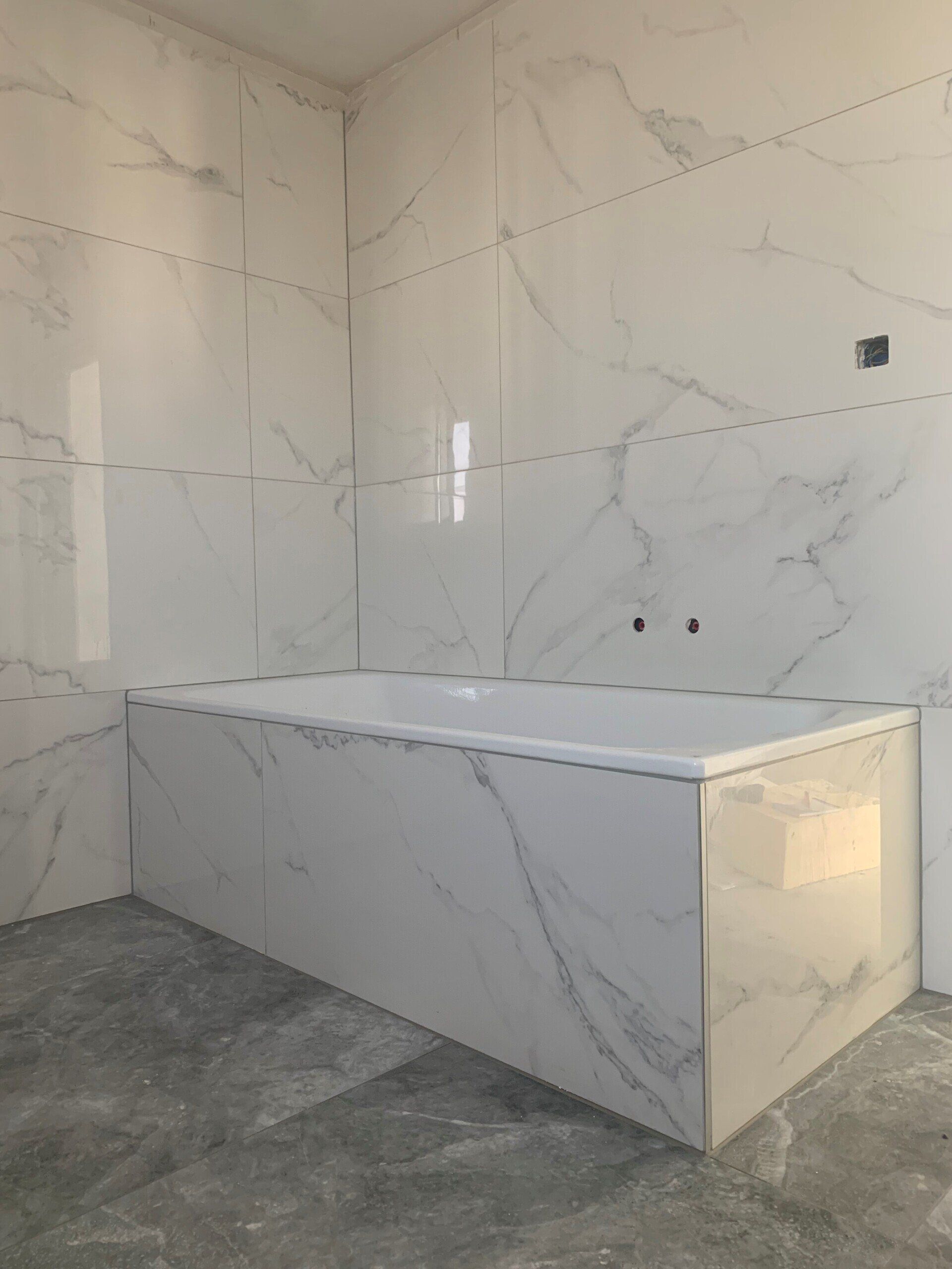 Baignoire marbre sur mesure Martigny