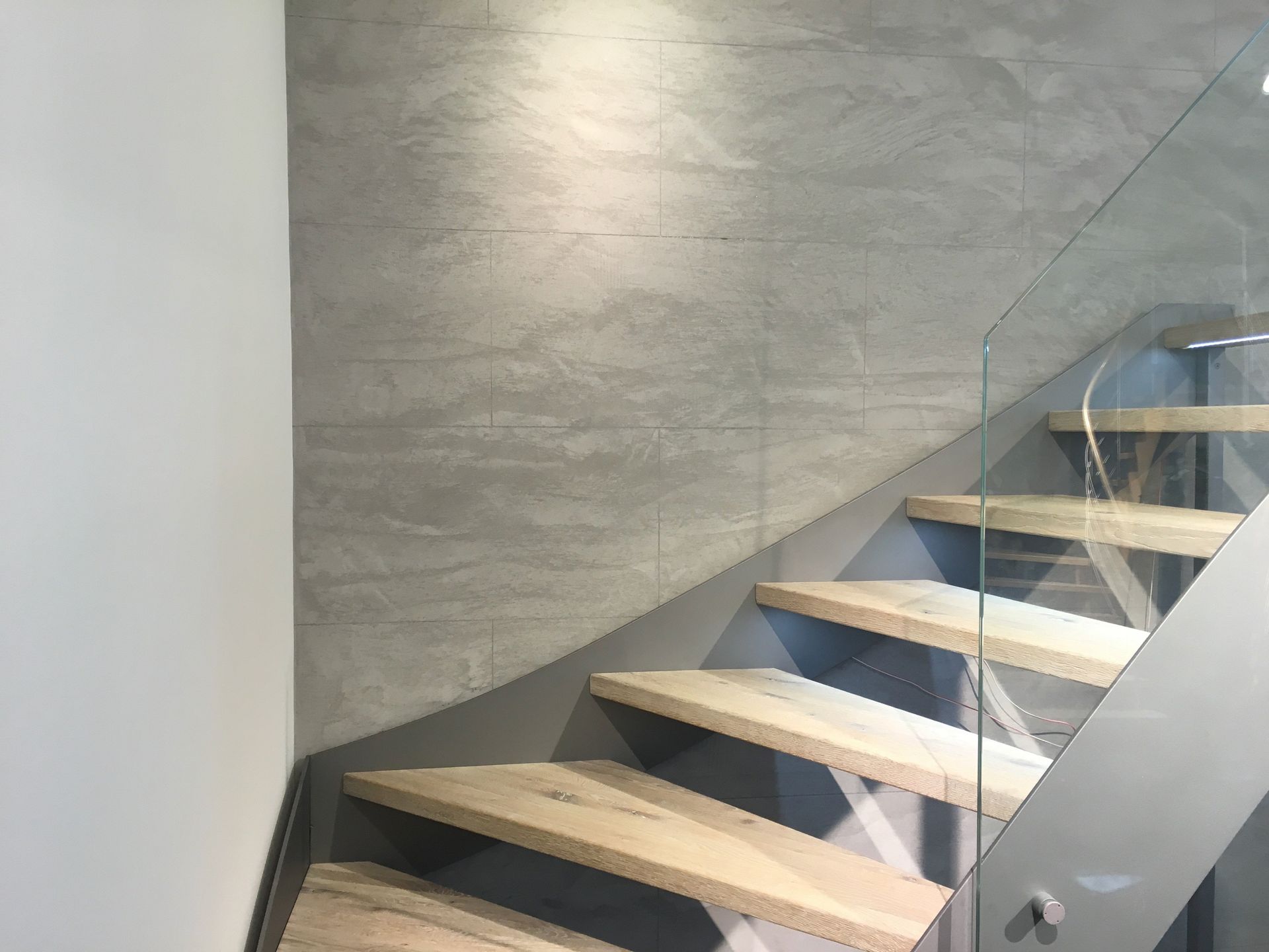 Treppe mit Steinoberfläche