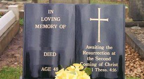 ornamentation of the memorial