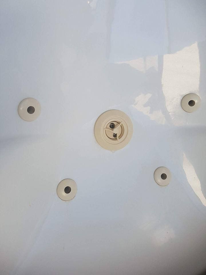 small tub jets