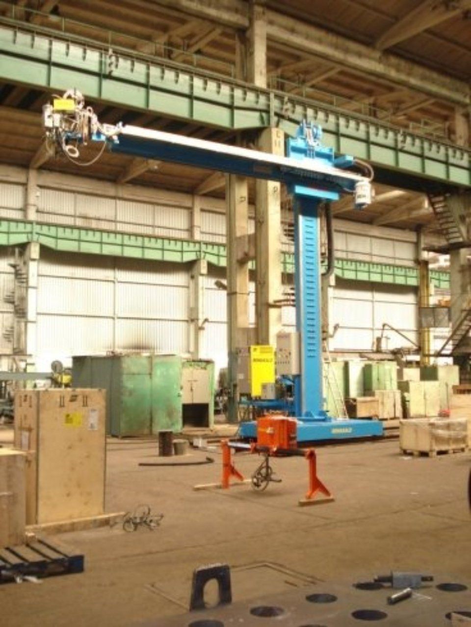 Man 8 x 8 saw + esw