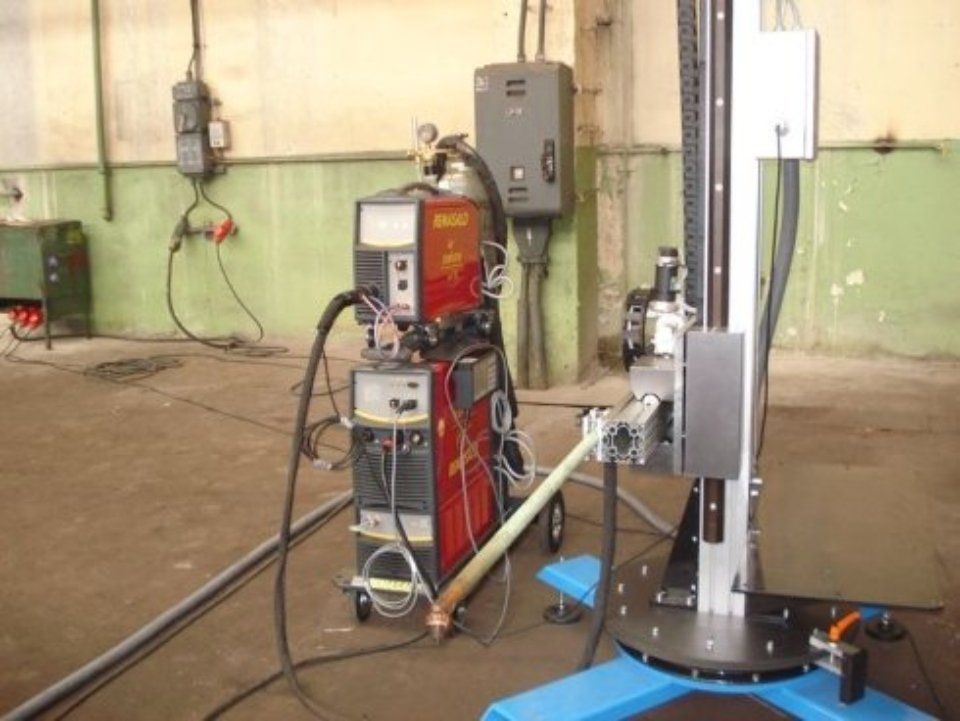 Manipulators for tig and charging 2