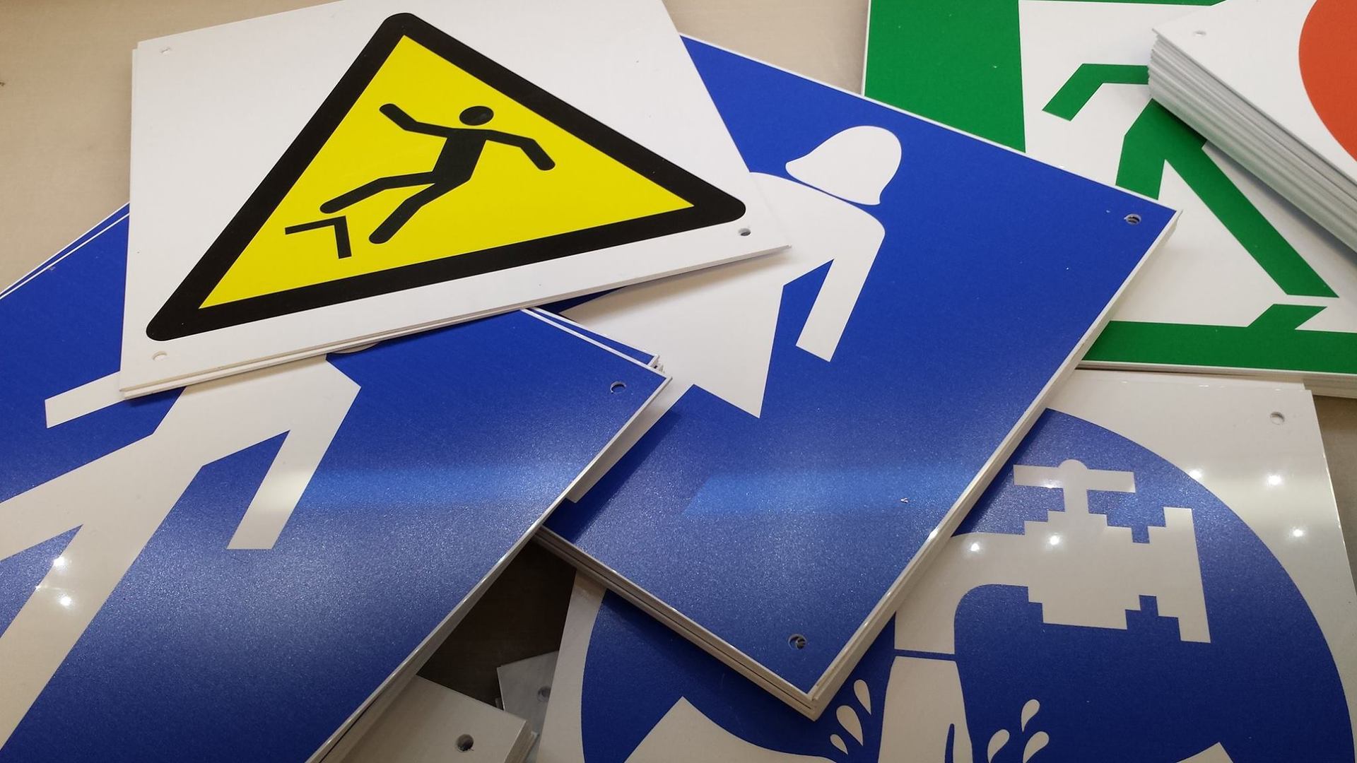 Health and Safety Signs made in Reading