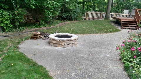 Lawn with a Well — Midland, MI — Maksymum Lawn and Landscaping Lawn with a Well — Midland, MI — Maksymum Lawn and Landscaping