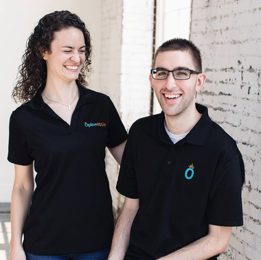 A picture of the Opineapple owners, Jackie and Jeff.