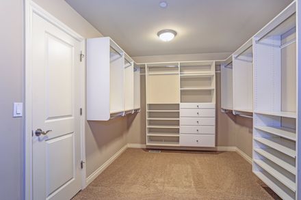 Full white Wardrobe Closet