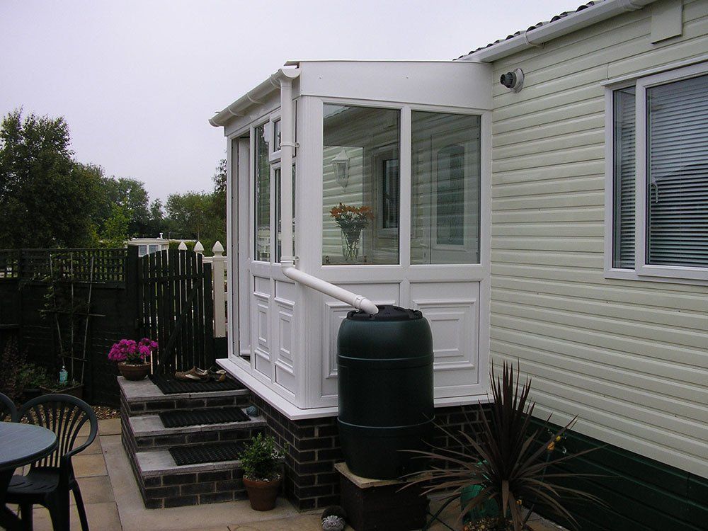 White UPVC porch on mobile home – Kessingland, Suffolk