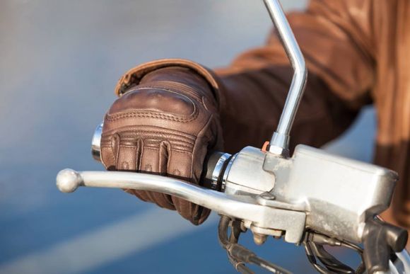 Guanti per moto