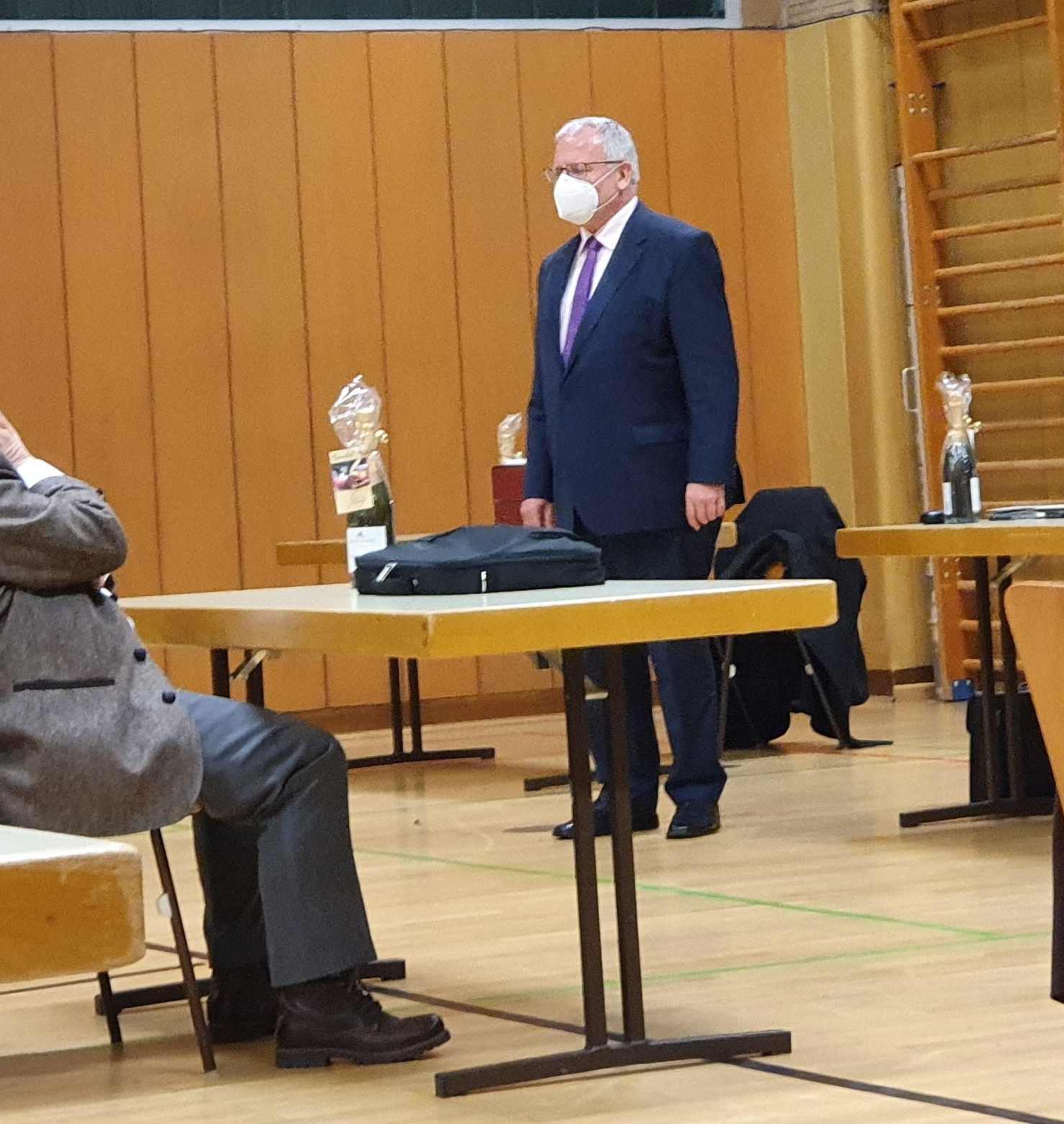 Landrat Ihlenfeld bei der Vereidigung am 18.12.2020 in Weidenthal