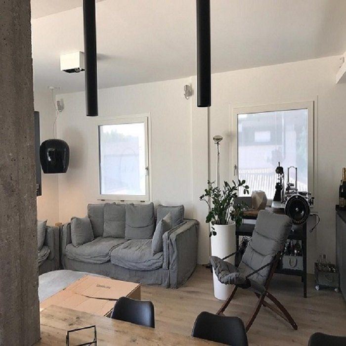 finestre living basic in un salotto