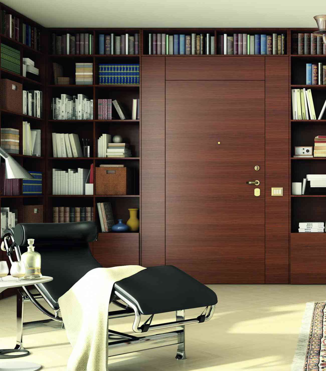 porta blindata in legno in uno studio