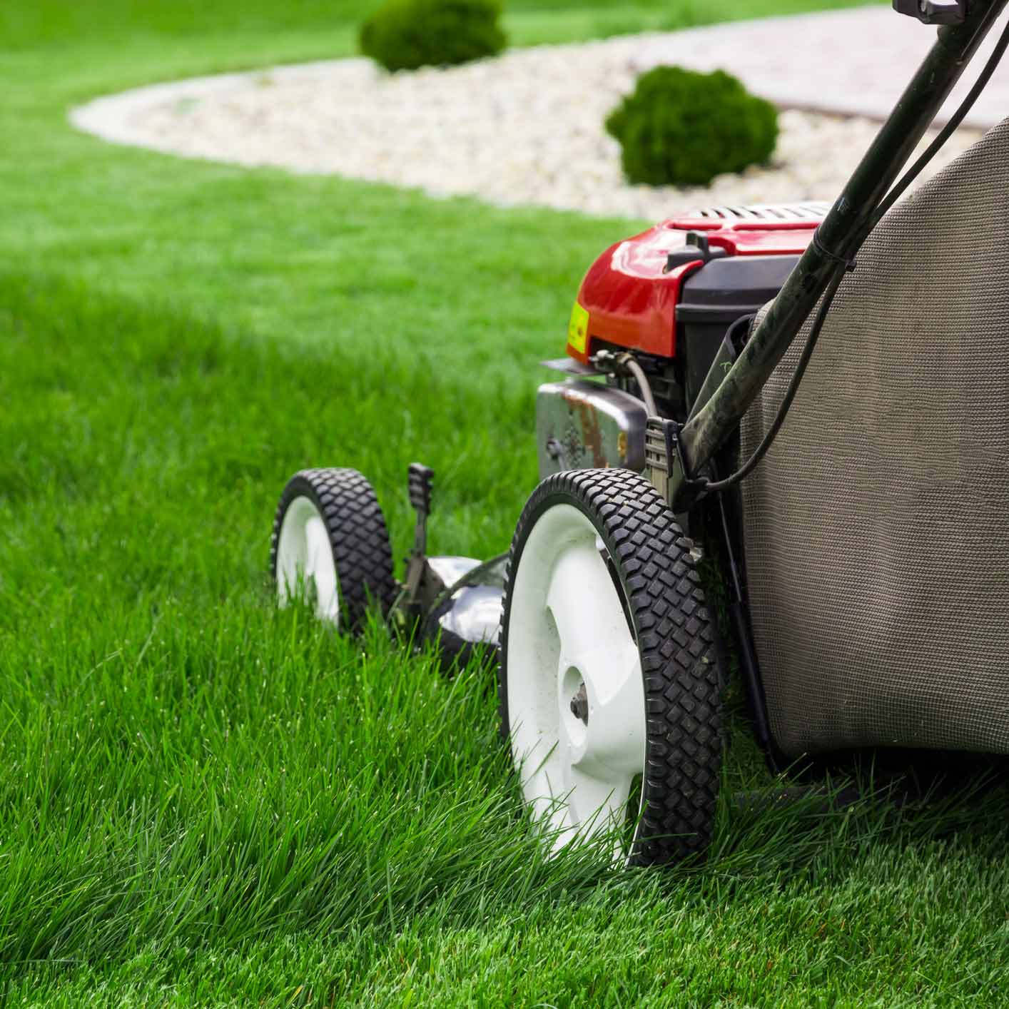 Lawn Mower — East Hazel Crest, IL — Andrew McCann Lawn Sprinkler Company Lawn Mower — East Hazel Crest, IL — Andrew McCann Lawn Sprinkler Company